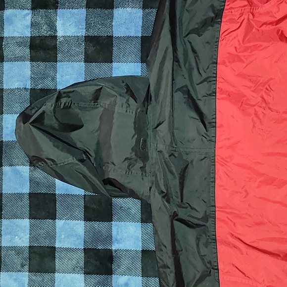 Helly Hansen. Helly-tech. Premium wind/rain breaker. Men's size XXL - Picture 16 of 16